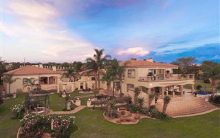 6 Bedroom House in Saddlebrook Estate