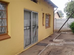 14 Bed House in Rustenburg North