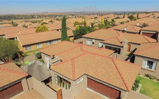 3 Bedroom Townhouse in Aerorand