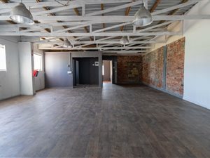 131 m² Commercial space in Woodstock