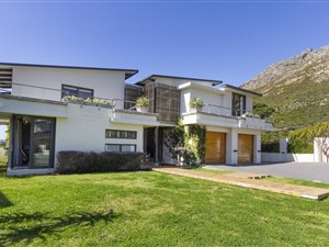 4 Bed House in Stonehurst Mountain Estate