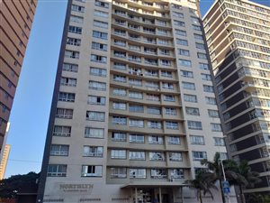 Bachelor apartment in North Beach