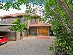 3 Bed Townhouse in Boskruin