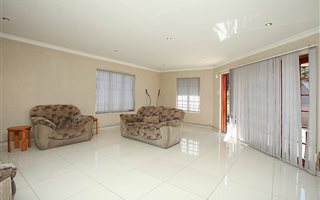 3 Bedroom House in Bloubosrand