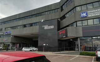 97 m² Retail Space in Cresta
