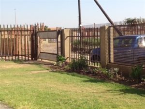 2 Bed House in Tsakane