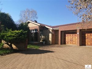 3 Bed House in Panorama