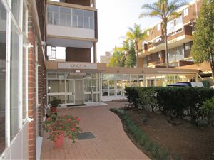 2 Bed Duplex in Bedford Gardens