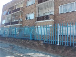 2 Bed Flat in Germiston South