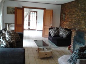 5 Bed House in Hurlingham