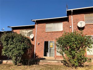 2 Bed Townhouse in Bisley