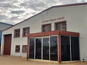 2640 m² Industrial space in Monavoni