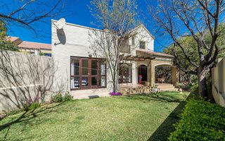 3 Bedroom Townhouse in Lonehill