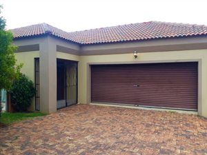 3 Bed Townhouse in Bergsig