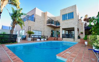4 Bedroom House in Wavecrest