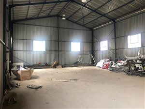 415 m² Industrial space in Sebenza