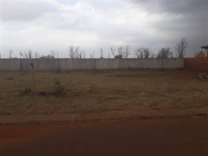400 m² Land available in The Orchards