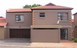 2 Bedroom Townhouse in Ifafi