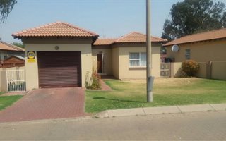 2 Bedroom Townhouse in Reyno Ridge