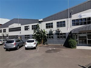 4100 m² Commercial space in Springfield