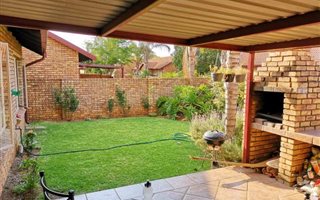 2 Bedroom Simplex in Eldoraigne