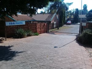 2 Bed Simplex in The Orchards