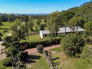 16.4 ha Farm in Theescombe