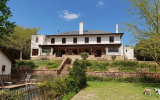 5 Bedroom House in Bishopscourt