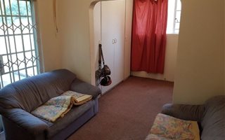 1 Bedroom Garden Cottage in Kelvin