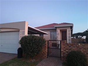 2 Bed Townhouse in Honeydew