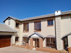 3 Bedroom House in Rietvlei Ridge Country Estate