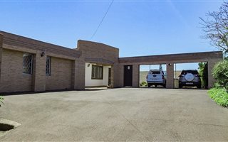 5 Bedroom House in Carrington Heights