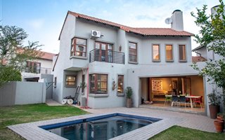 3 Bedroom Duplex in Moreleta Park