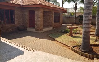 3 Bedroom House in Fauna Park