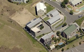 4 Bedroom House in Vredehoek