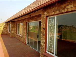 2 Bedroom Apartment in Kloofendal