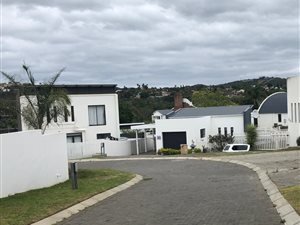 2 Bed Simplex in Nahoon
