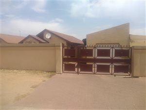 2 Bed House in Birch Acres