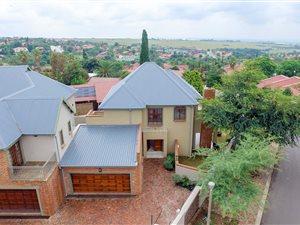 3 Bedroom Townhouse in Reyno Ridge