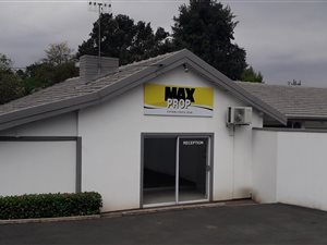 99 m² Commercial space in Chasedene