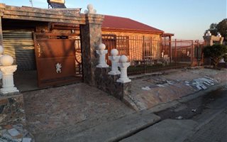 3 Bedroom House in Kroonstad