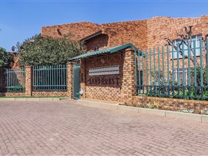 2 Bed Townhouse in Westwood