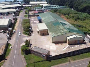 3068.30004882813 m² Industrial space in Waterfall