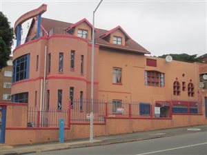 7 Bed House in Berea
