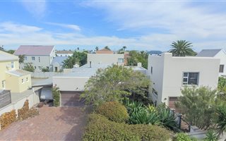 7 Bedroom House in Sunset Beach
