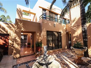 3 Bed Cluster in Bedfordview