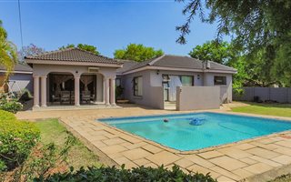 4 Bedroom House in Ifafi