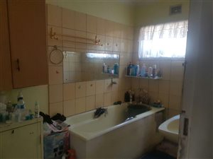 4 Bed House in Phoenix