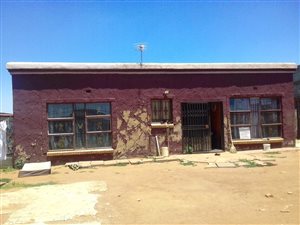 377 m² Land available in Tsakane