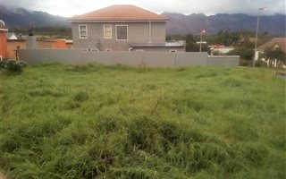 323 m² Land available in Sir Lowrys and surrounds